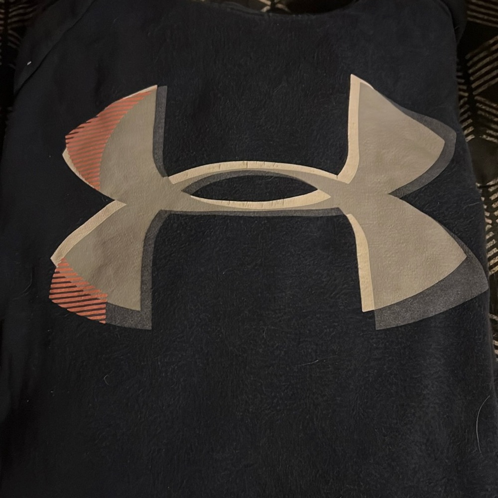 Under armor sweatshirt, X-Large only wore few times